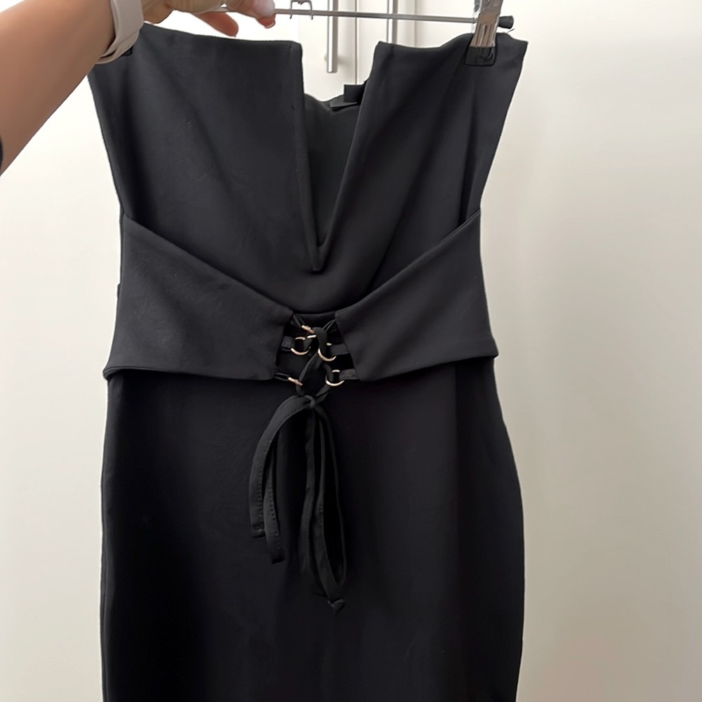 Black strapless v-detail - with corset waist mini dress
